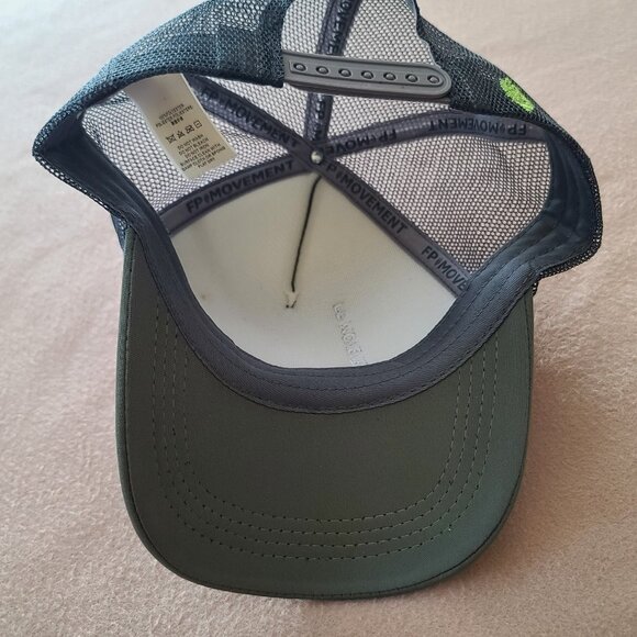 Free People Movement Trail Runner Trucker Hat Cap Snapback  display picture 3